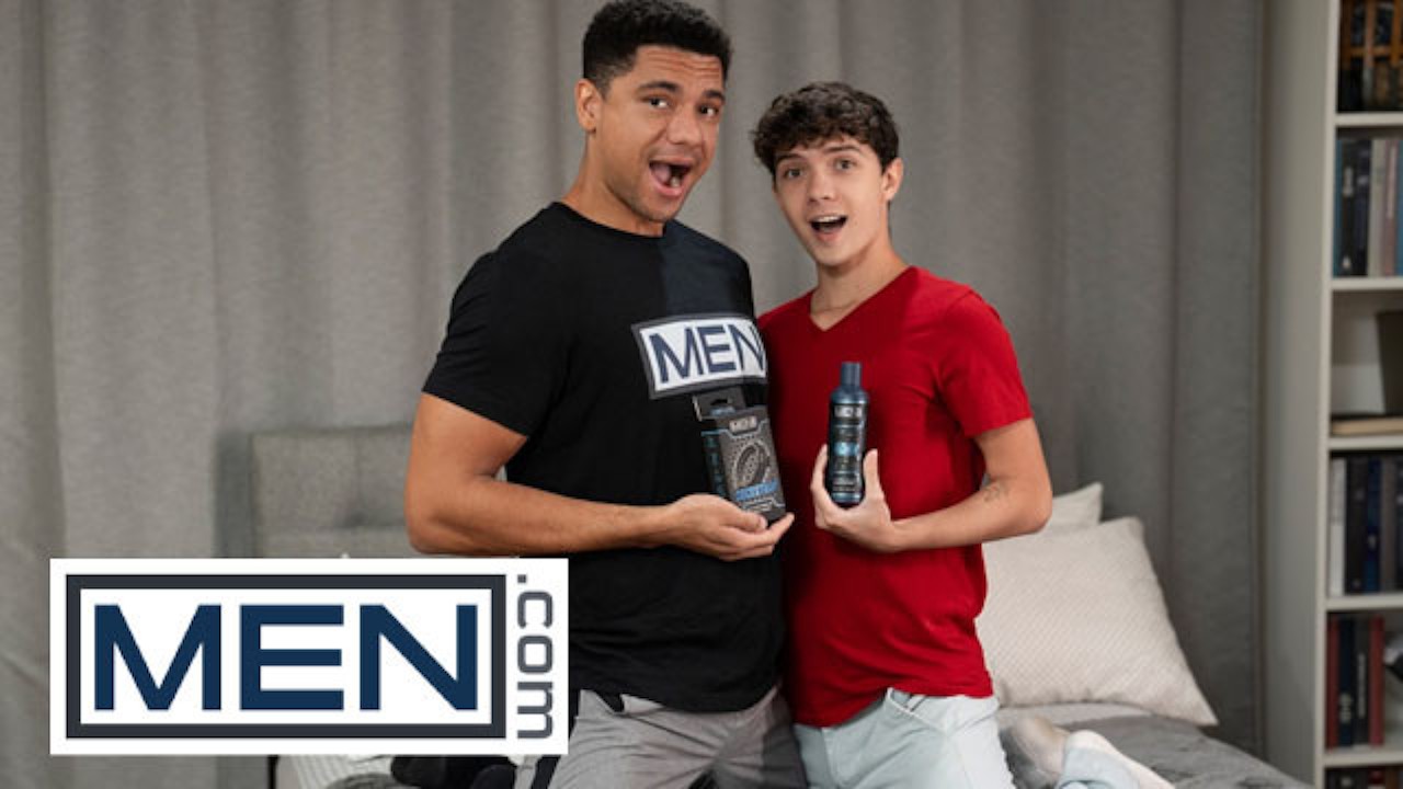 MEN - Sam Ledger Is Surprised At How Big Andre Stones Dick Is And Offers  To Suck Him Off