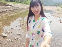 【ビショビショ】河原ノーブラ散歩中に水を掛けられ...💦人妻,熟女,日本人,無修正,素人,個撮,個人撮影,ちくぽち,ヌード,野外露出,屋外,オナニー - Screenshot 6 of 16 - Japanese