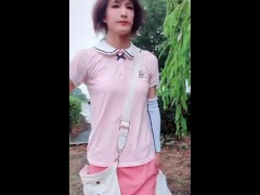 Boy's pees in diaper and masturbates♡