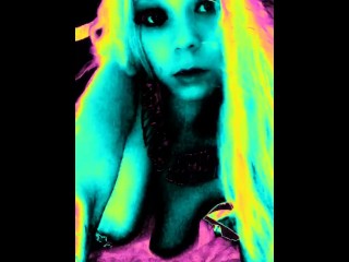 Встряхни то, что дала тебе мама.