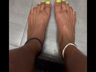 Pretty Feet