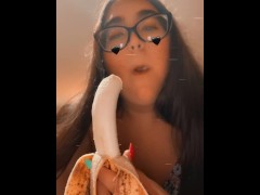 Feedme - Screenshot 16 of 16 - Big Tits Milf