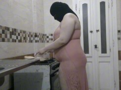 جوزي رجع من الشغل بدري ودخل عليا المطبخ فشخني نيك اتفرج علي المنامه ناني عربي 1/16