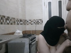 جوزي رجع من الشغل بدري ودخل عليا المطبخ فشخني نيك اتفرج علي المنامه ناني عربي 11/16