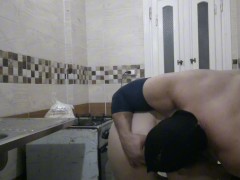 جوزي رجع من الشغل بدري ودخل عليا المطبخ فشخني نيك اتفرج علي المنامه ناني عربي 16/16