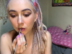 Slim Thick Hippie Chick gets ready to shake Ass on the internet like the little Slut she is