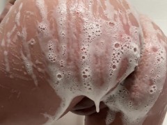 soapy booty tease - Screenshot 6 of 16 - Shower