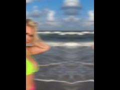 Baywatch - Screenshot 8 of 16 - Solo Girl