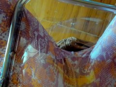 レギンス姿の日本人女性の黄色いおしっこ。 - Screenshot 13 of 16 - 日本人