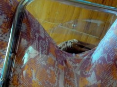 レギンス姿の日本人女性の黄色いおしっこ。 - Screenshot 3 of 16 - おしっこ