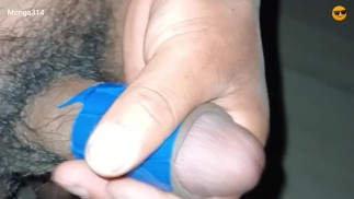 01.	Polla dura obtiene un orgasmo bonito y rico