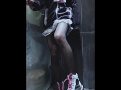 (伪娘)蔚蓝档案:杏山千纱黑丝色色自慰/ /ブルーアーカイブ: 杏山カズサエロいコスプレ！黒タイツ男の娘 - Screenshot 1 of 16 - Cosplay