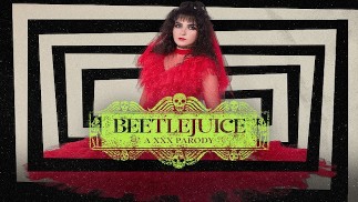 Nikki Slick в роли Lydia из Beetlejuice готова на грязные поступки