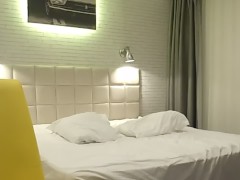 教え子に色んな衣装を着せて、勃起したら入れるゲーム
