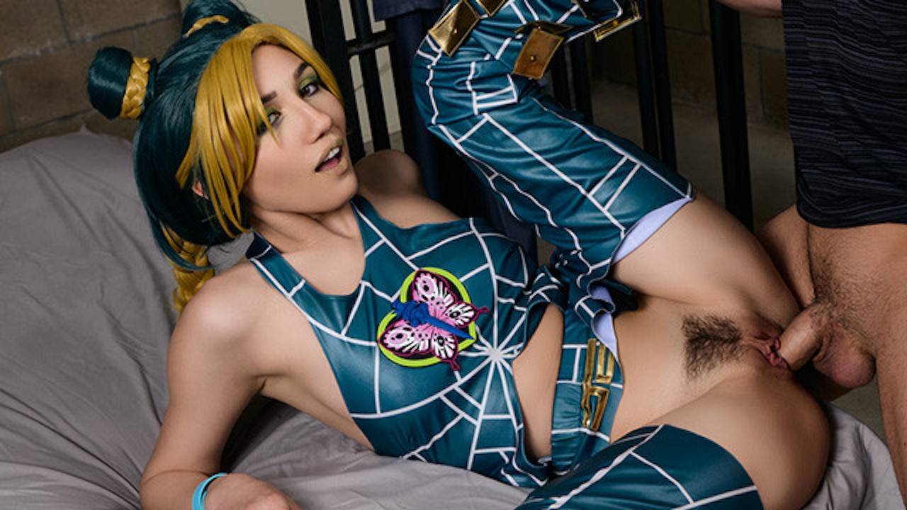 Maya Woulfe As Jolyne Cujoh Clearly Has A Thing For Prison Guards In Jojos  Bizarre Adventure