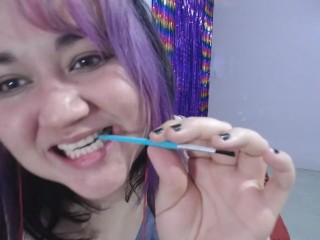 Кусачая Toy и случайные вещи