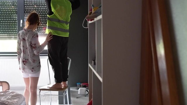 Caught the Plumber Staring at my Pussy, so I Share it with him