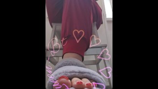 Tapping with my house slippers on the floor. See my toes wiggle 🫠