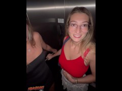 Threesome in ascensore nel centro commerciale