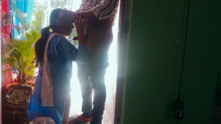 Indian College couples Fuck outside house