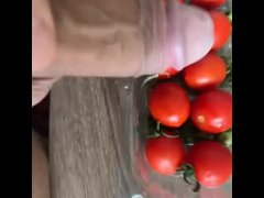 Tomatoes red - Screenshot 13 of 16 - Red