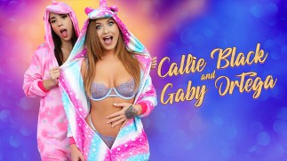 FamilyStrokes - Gros cul Busty Babes Callie Black et Gaby Ortega rebondissent sur une grosse bite