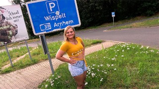 SEXPARKPLATZ! LINA will SPERMA, BIG-ASS Teen ohne Kondom gefickt