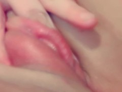 Watch me pump up this pussy for you😜