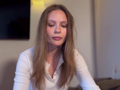 Сводная сестра POV:  «Покажи мне свой член, а я покажу себя» 2/16