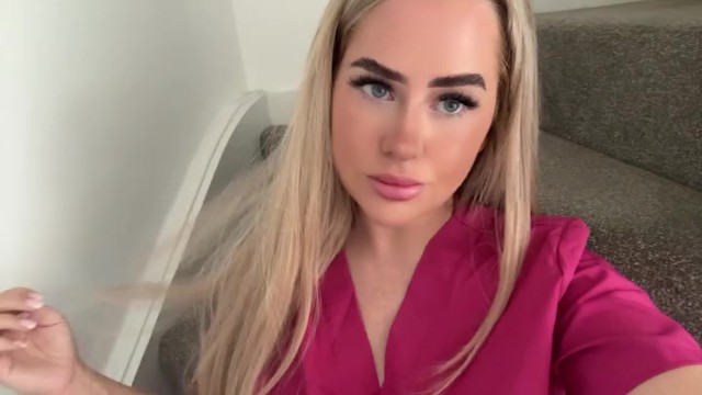 TikTok nurse flashes pussy