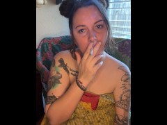 Sexy Solo Smoke Break(more on OF) - Screenshot 13 of 16 - Amateur