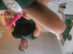 Girl WITH BEAUTIFULL ASS TAKEa dick in her PUSSY, and LET HIM MAKE CREAMPIE