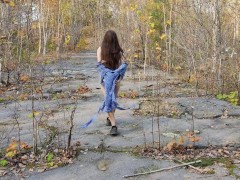 Я раздеваюсь и бегаю голышом, мне это очень нравится - Screenshot 2 of 16 - Risky Outdoor