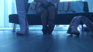 Giganta sexy with  pink boots