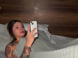 DESCUBRÍ A CHICO VOYEUR ESPIÁNDOME MIENTRAS ME MASTURBABA Y LO HICE FOLLARME DURO-SALOMÉ GIL screenshot number 0