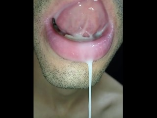 язык, слюна, язык, скользкий, сосущий, плевок, длинный слюнявый язык крупным планом