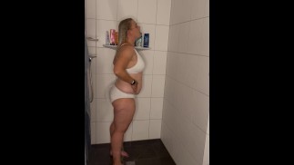 Masturbation in the shower Masturbating with shower head Multiple orgasms I twice