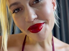 Those lips putting spells on you - Screenshot 16 of 16 - Big Lips