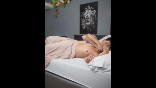delicious morning and I fill my girlfriend's pussy with milk.