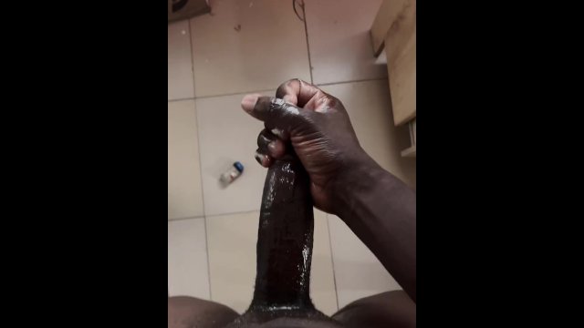 Come get your veined up thick cock. 