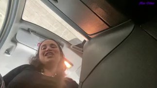 ЗАМАНИЛ В МОЮ МАШИНУ
