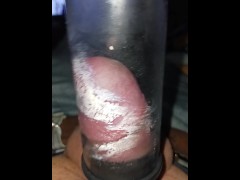 Pumping penis - Screenshot 11 of 16 - Penis Pump