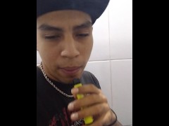 VAPE & PEE 💨 - Screenshot 11 of 16 - Small Dick
