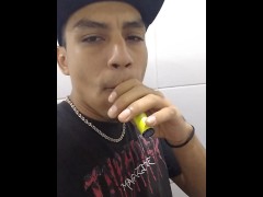 VAPE & PEE 💨 - Screenshot 2 of 16 - Small Cock