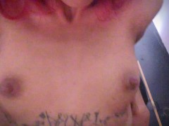 TRAMPA a mi ROOMIE termina en sexo con CHORROS y LECHE en mi CARITA