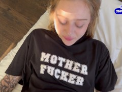 Cum in stepsister before family dinner - Screenshot 4 of 16 - Deepthroat