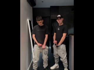 Two Dudes Jerked off and Cum a Lot