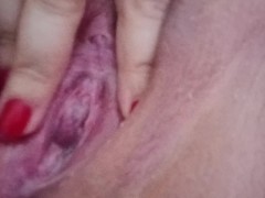 سورية ممحونة تنزل لبنها وتصور لزوجها الممحون - Screenshot 16 of 16 - Arab