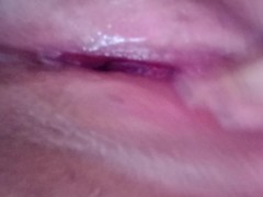 اجمل كس زهري لسورية تصور كسها وتنزل لبنها وتبعت لزوجها 11/16