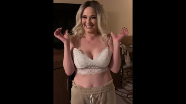 Cutie Dandy Lyons returns for a creampie